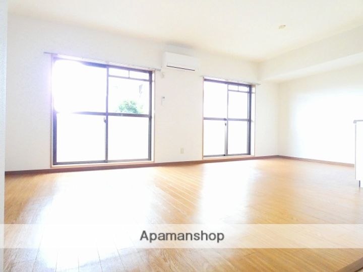 エスペランサAOIの居間