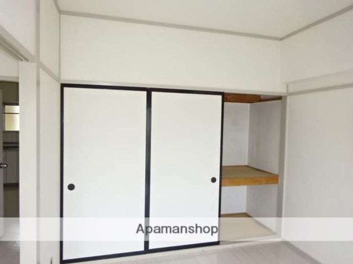 マンション小池の内装