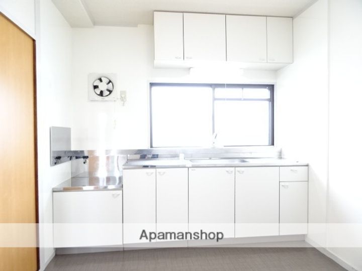 田内マンション502のキッチン