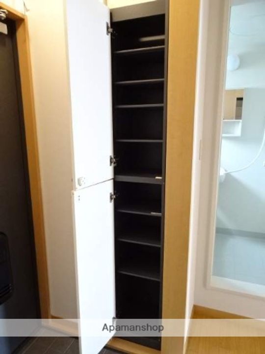 ハイツ航の内装