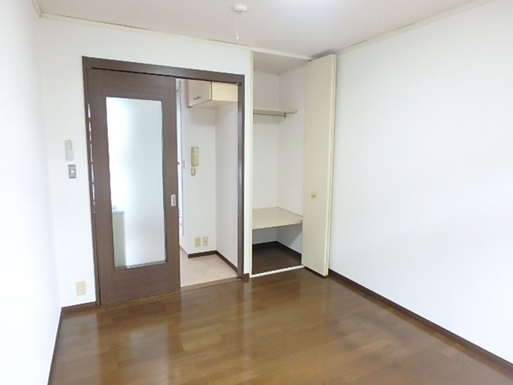 アスターBの居間