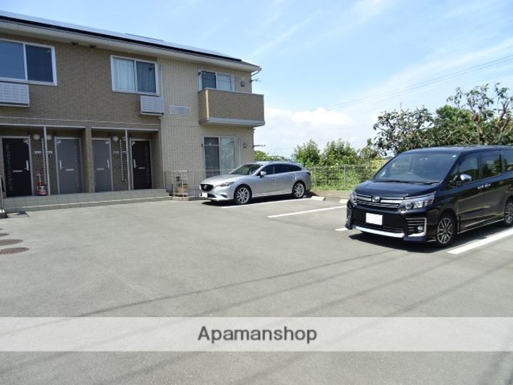 セレーナの外観