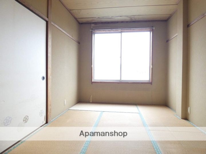 コーポ希望ⅩⅠ201の居間