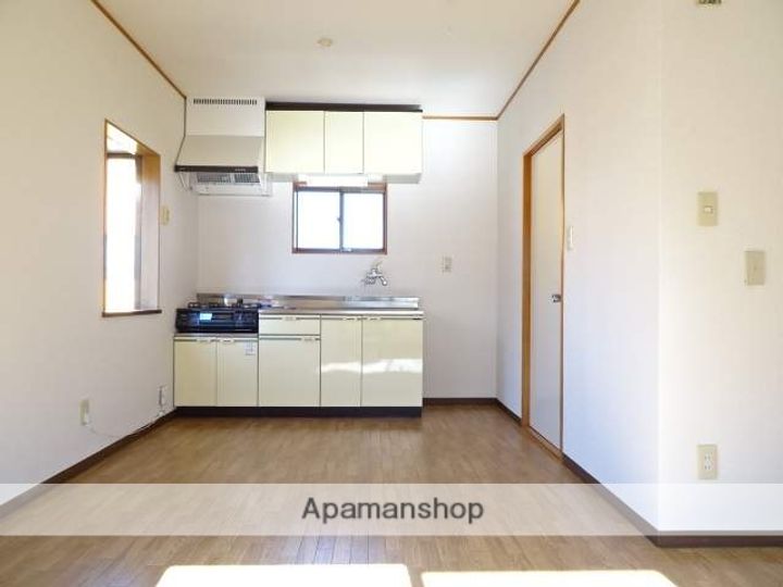 レスポ三和の居間