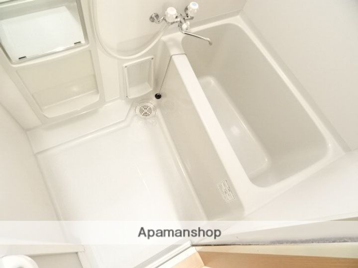 メニュエットⅢ102の風呂