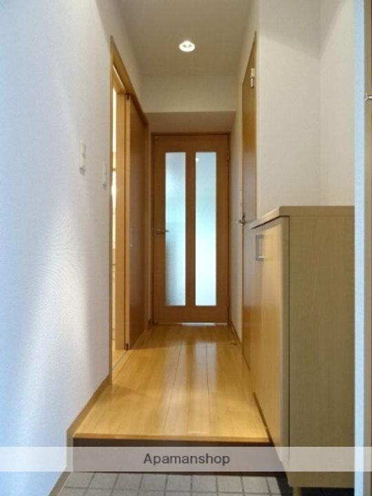 メニュエットⅢ102の玄関