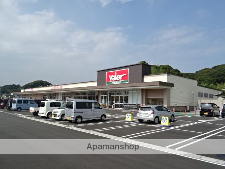 メニュエットⅢ102の周辺