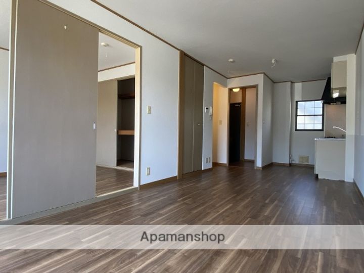 プリマベーラの居間