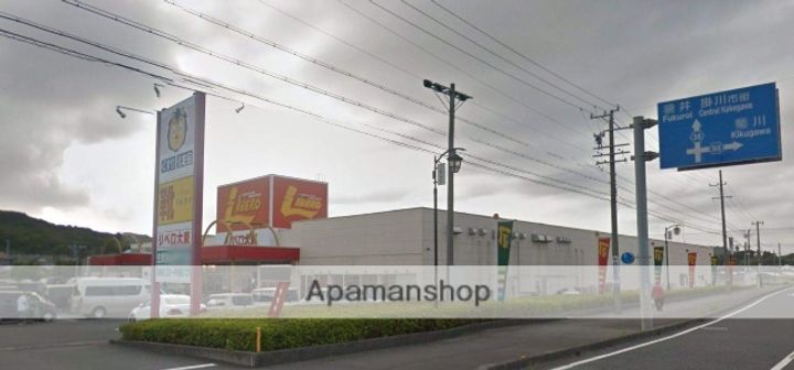 プラネット・テンAの周辺