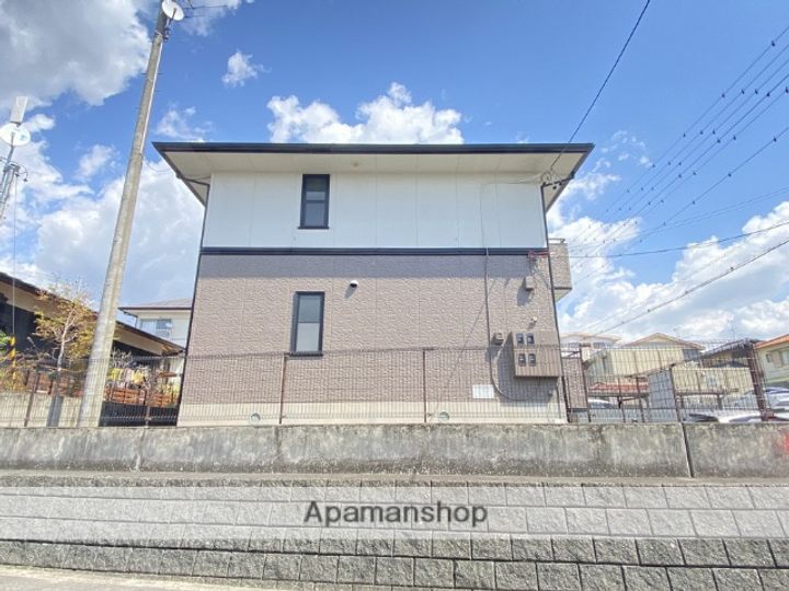 ソレーユ高町Bの外観