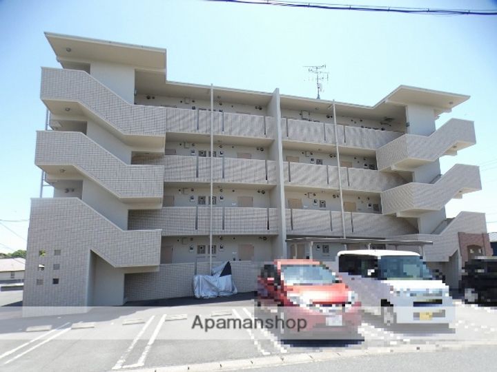 アルトモンターニュの外観