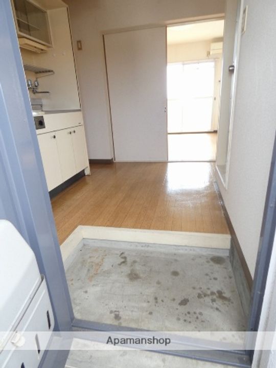 レジデンス楓302の玄関