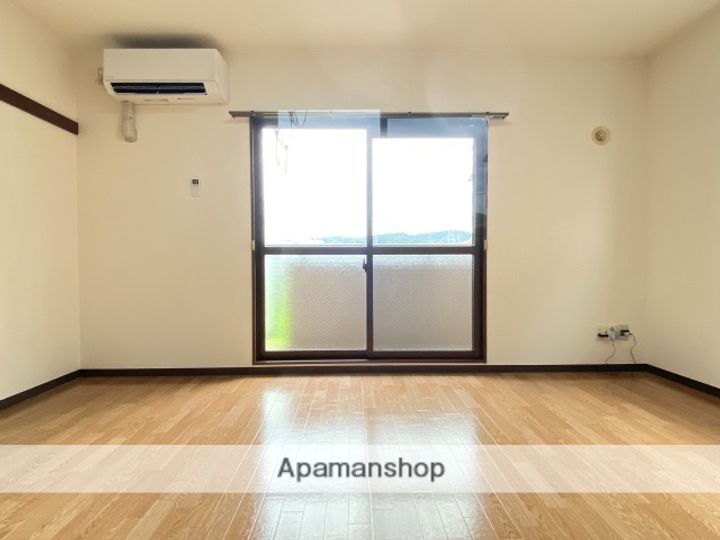 SUNRISE六番館の居間