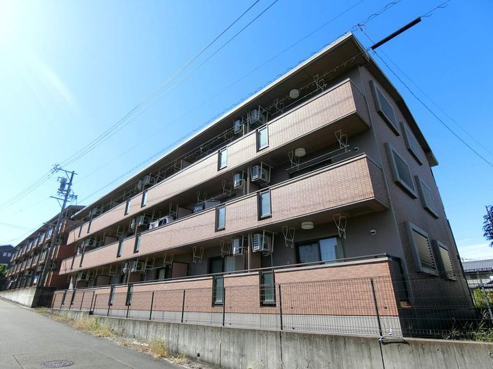 SUNRISE六番館の外観