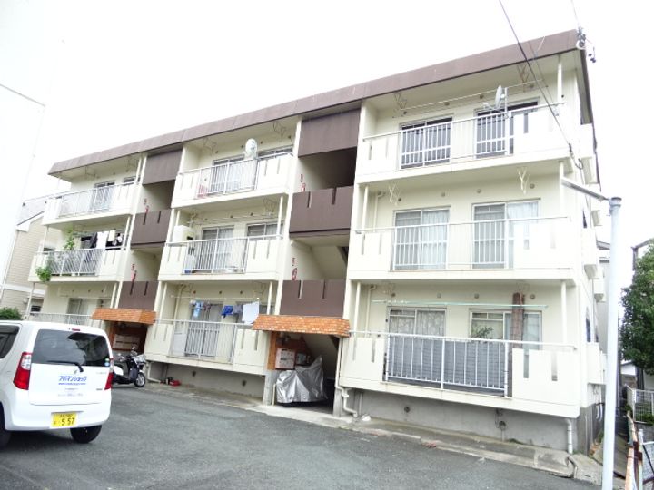サントピア佐鳴台B303の外観