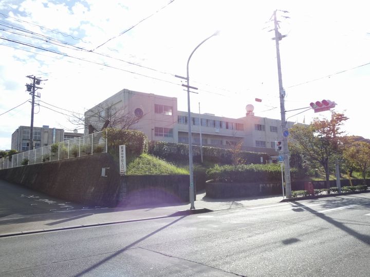 グラン・ヴィスタⅢの周辺
