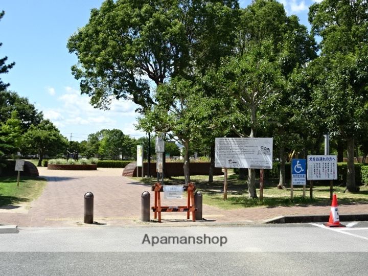 フェリス道本105の周辺