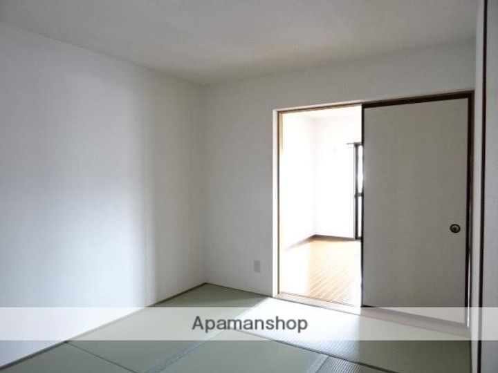 オアシスKOSAIの内装