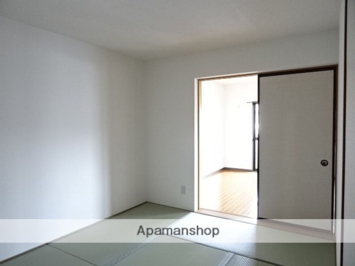 オアシスKOSAIの内装