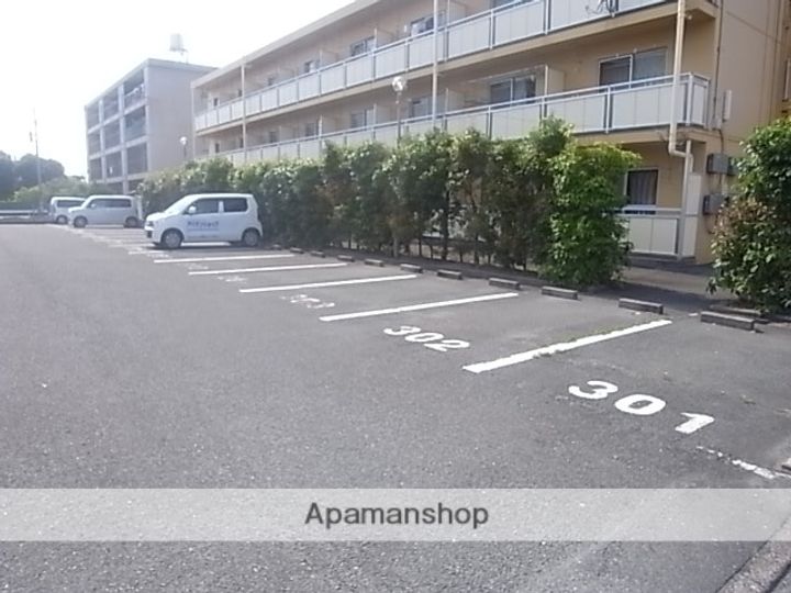 ドミール江西の外観