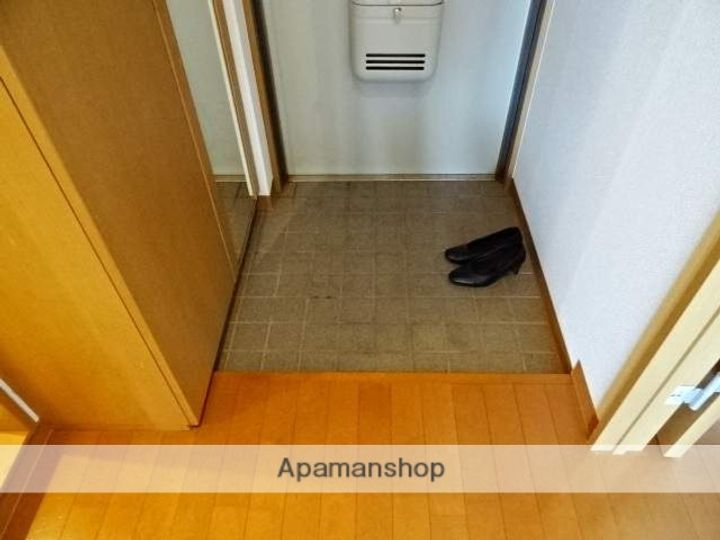 ブライトリー半田山の玄関