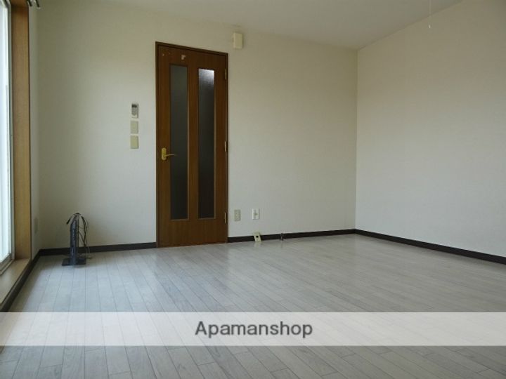 カモンビル202の内装