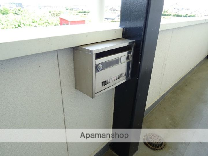 カモンビル202の外観