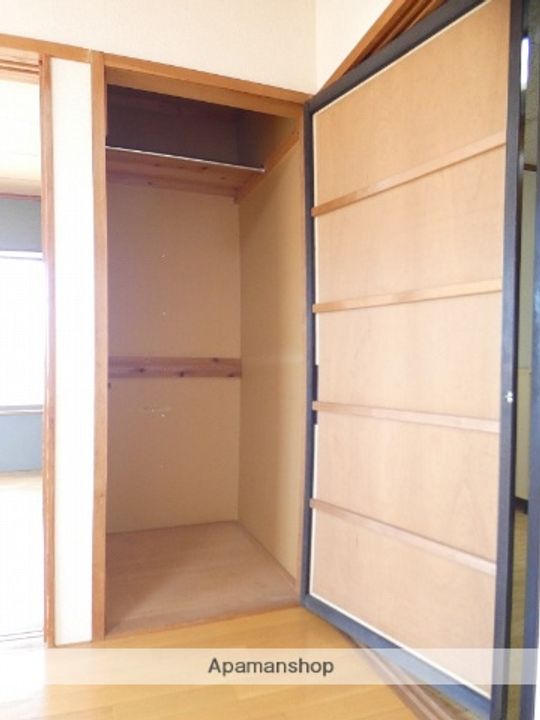 ハイツルピナスDの内装