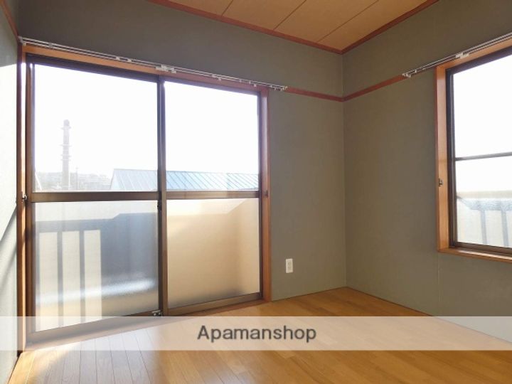 ハイツルピナスDの内装