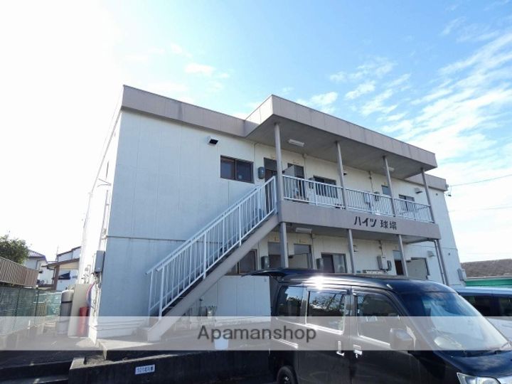 ハイツ球場の外観