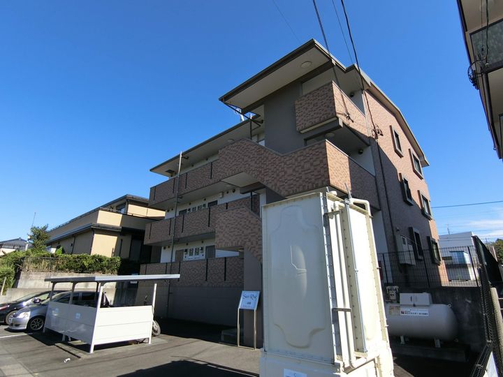 SUNRISE三番館の外観