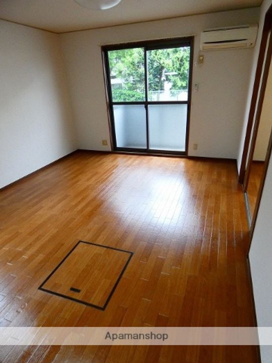 リモージュの内装