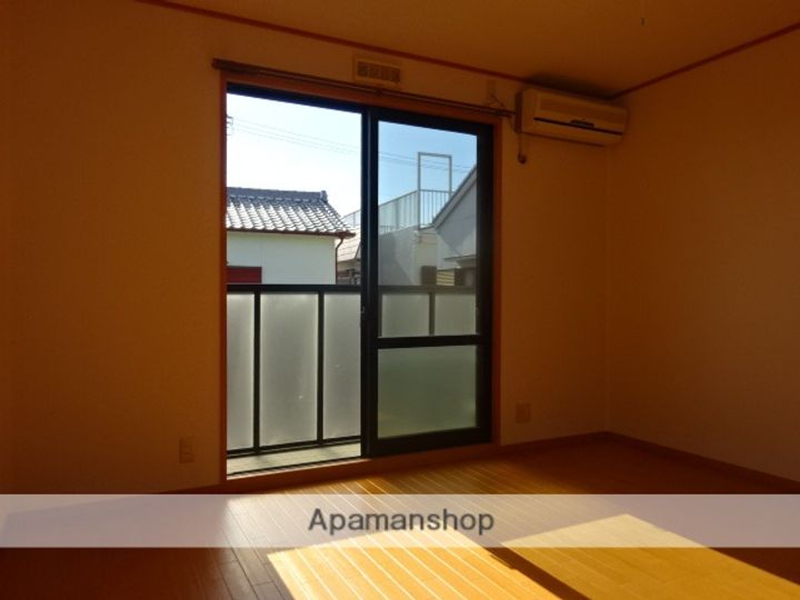 フレアコートの内装