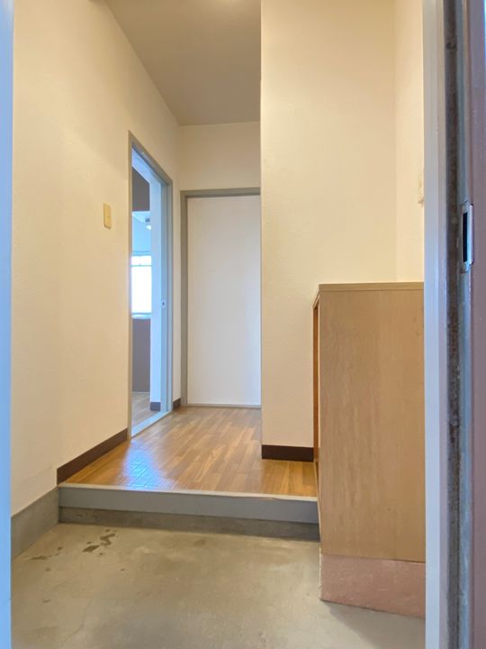 サリーナ浜北の玄関