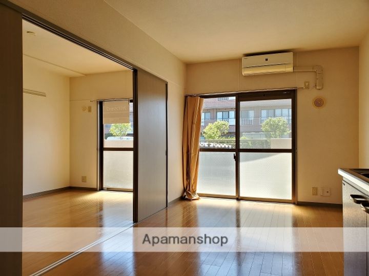 カーサ・カンパーナ101の居間