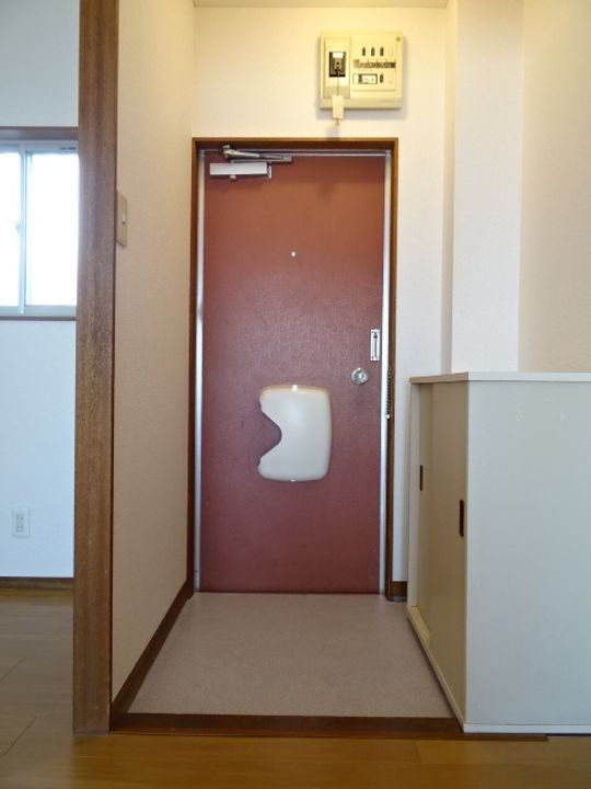 メゾンCELINEの玄関