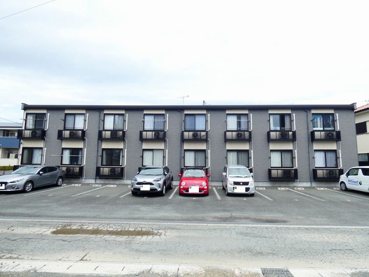 レオパレス長上の外観