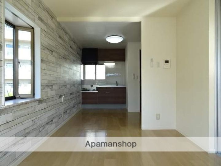 ドミール深谷Aの居間