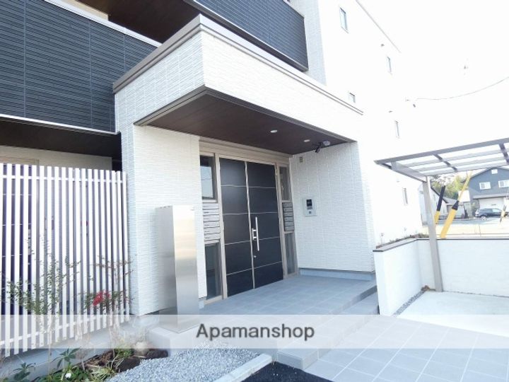 グレイスリー御厨の外観