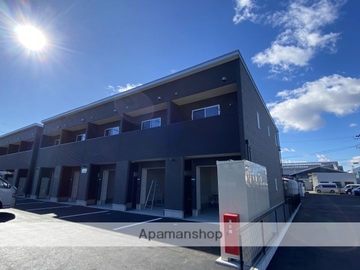 ガレージハウスコスモBの外観