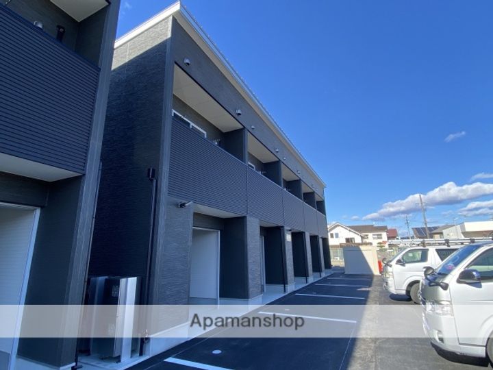 ガレージハウスコスモBの外観