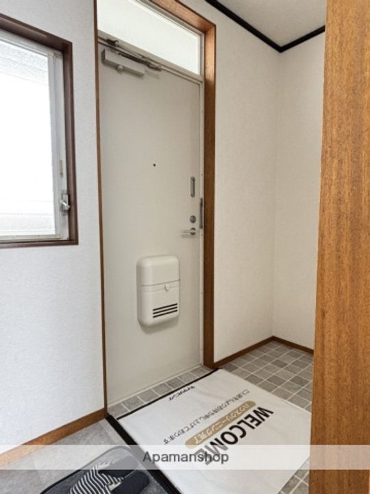 シュロスA204の玄関