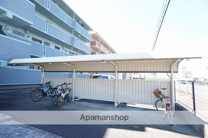 静岡県袋井市愛野南2丁目の賃貸マンションの外観