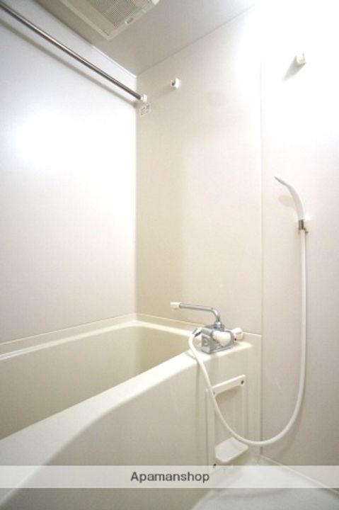 静岡県袋井市愛野南2丁目の賃貸マンションの風呂