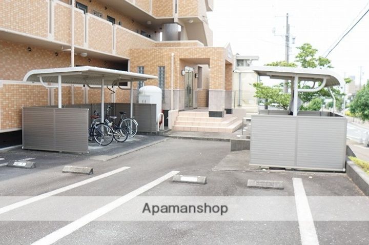 静岡県袋井市愛野南2丁目の賃貸マンションの外観