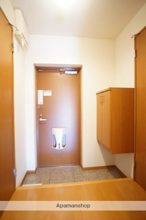 静岡県袋井市愛野南4丁目の賃貸マンションの玄関