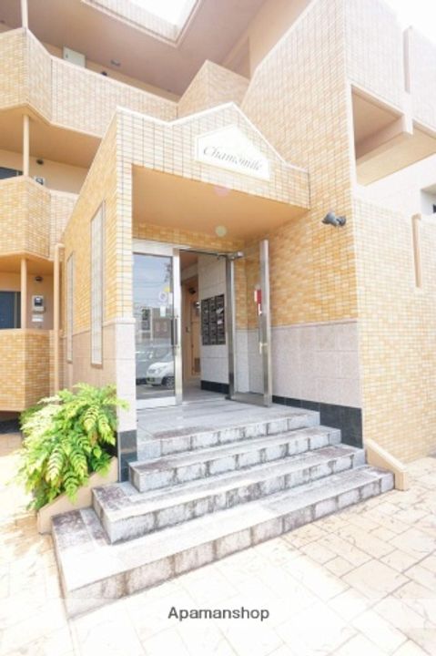 静岡県袋井市愛野東1丁目の賃貸マンションの外観