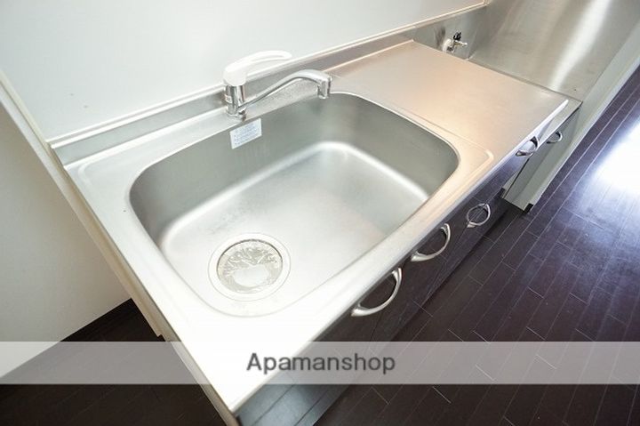 静岡県袋井市川井の賃貸マンションの内装