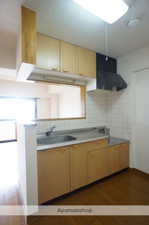 静岡県袋井市愛野東1丁目の賃貸マンションのキッチン