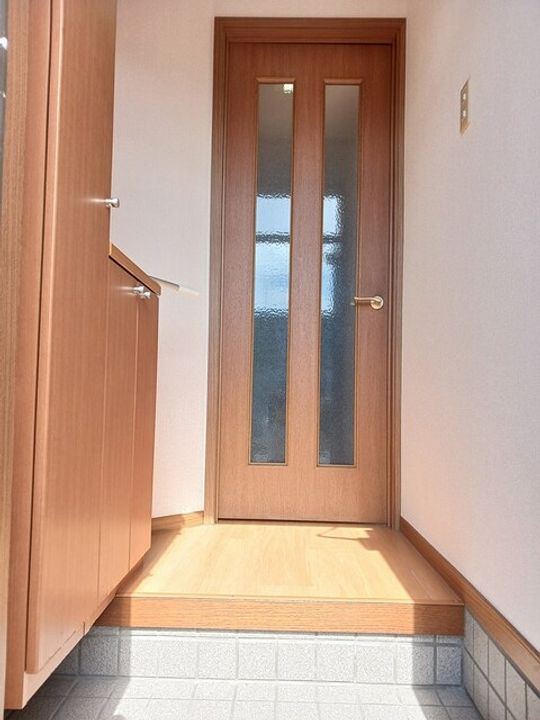 エレガント・ヴィラの玄関